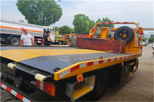 豫园附近拖车电话号码服务